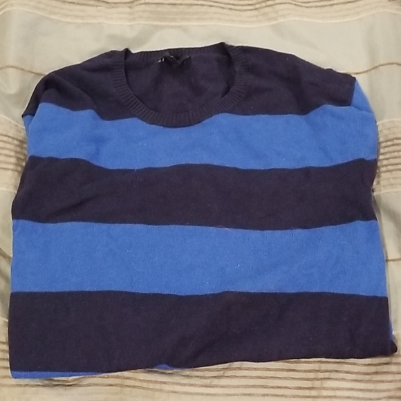 GAP Other - Nwot! Gap sweater. Size L
